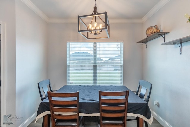 7001 Coldwater Dr, Abilene, TX 79601 - dining area featuring a chandelier, baseboards, and crown molding