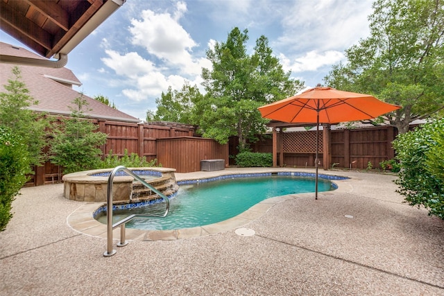 11451 La Grange Dr, Frisco, TX 75035 - view of swimming pool with a pool with connected hot tub, a fenced backyard, and a patio area