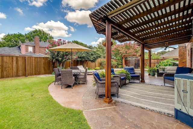 view of patio featuring outdoor dining area, a fenced backyard, an outdoor living space, and a pergola