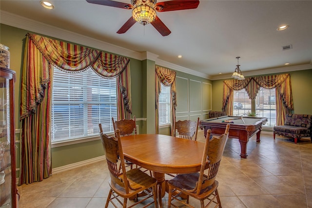 dining area featuring baseboards, visible vents, light tile patterned flooring, crown molding, and recessed lighting