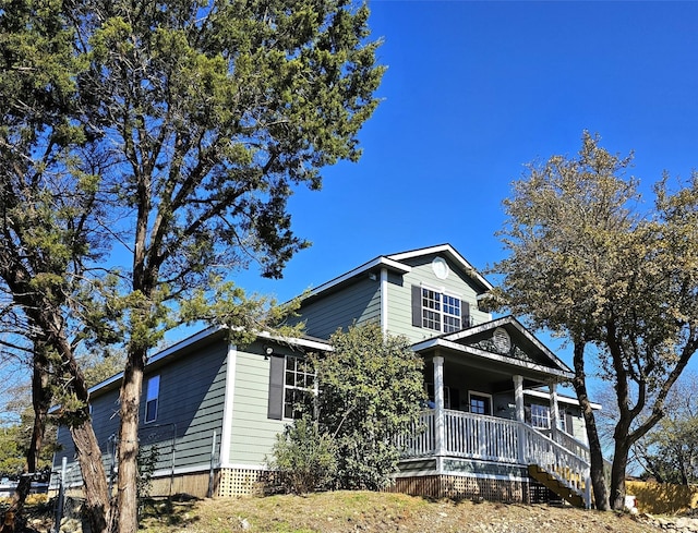 view of front of house featuring a porch