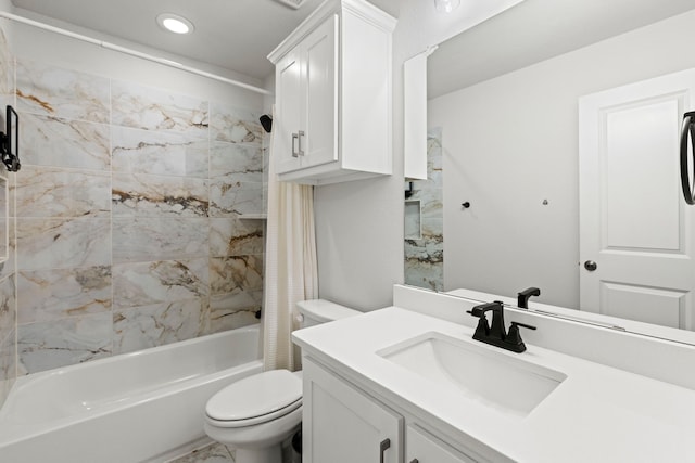 bathroom featuring toilet, recessed lighting, shower / bath combo with shower curtain, and vanity