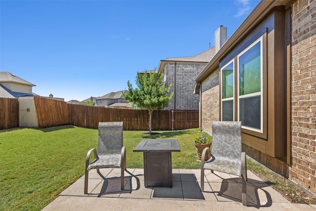 view of patio featuring a fenced backyard