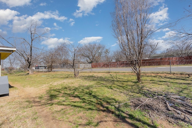 view of yard featuring fence