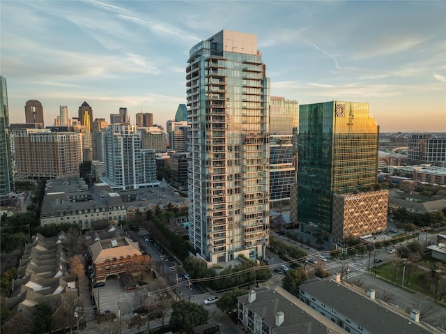 2900 Mckinnon St Unit 404, Dallas, TX 75201 - property's view of city