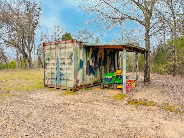 view of outdoor structure featuring an outdoor structure