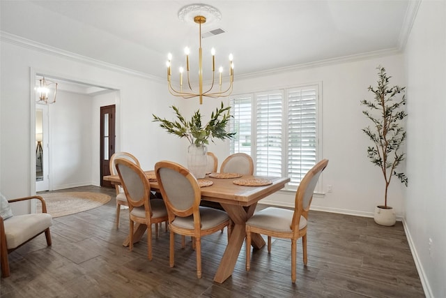 dining space with dark wood-style floors, visible vents, crown molding, and an inviting chandelier