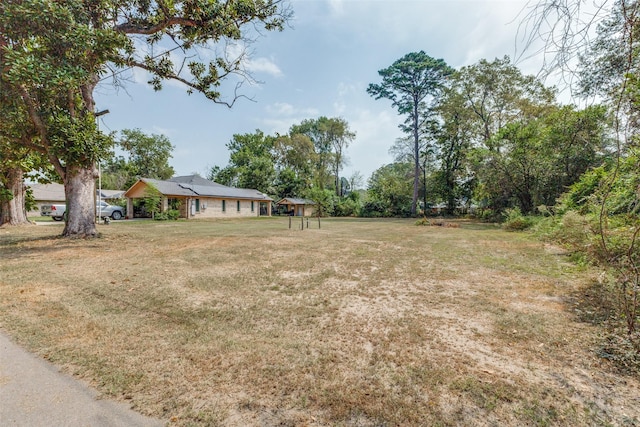 Listing photo 2 for 615 Red Springs Ave, Mount Pleasant TX 75455