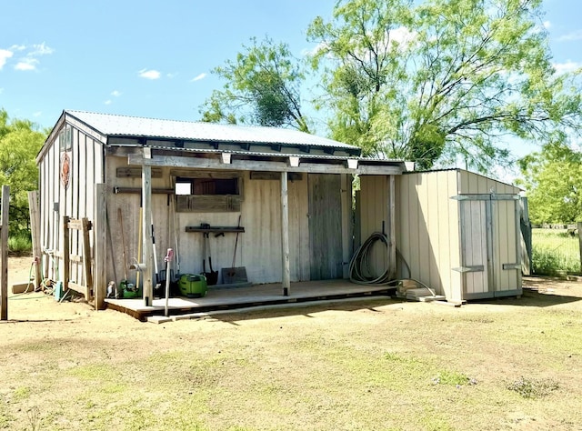 188 Walker Rd, Olney, TX 76374 - view of outbuilding featuring an outdoor structure
