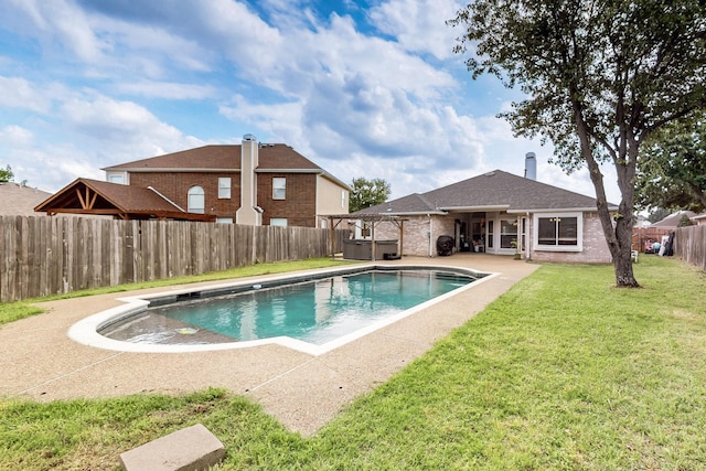 211 Ember Glen Dr, Arlington, TX 76018 - view of pool featuring a patio area and a jacuzzi