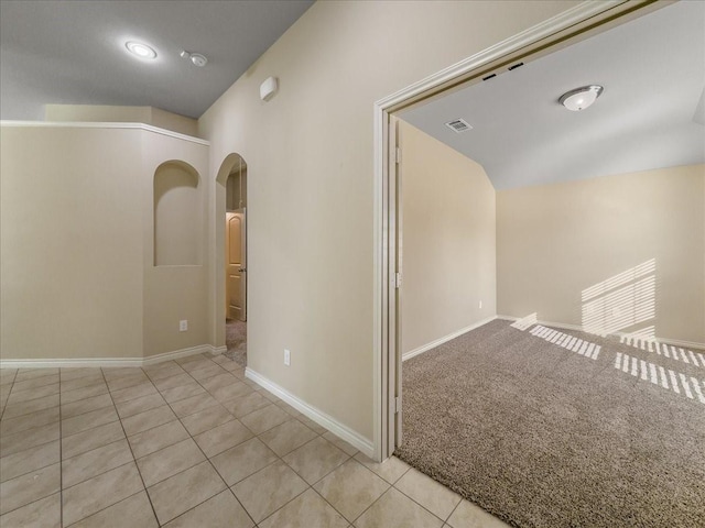 9228 Hunters Ct, White Settlement, TX 76108 - unfurnished room featuring arched walkways, tile patterned flooring, and baseboards