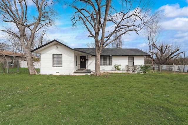 ranch-style house featuring crawl space, fence, and a front lawn