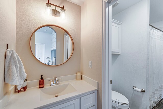 425 Brook Meadow Dr, Midlothian, TX 76065 - full bath with toilet and vanity