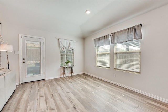 6116 Pathfinder Trl, Fort Worth, TX 76179 - unfurnished room with light wood-style floors, vaulted ceiling, baseboards, and recessed lighting