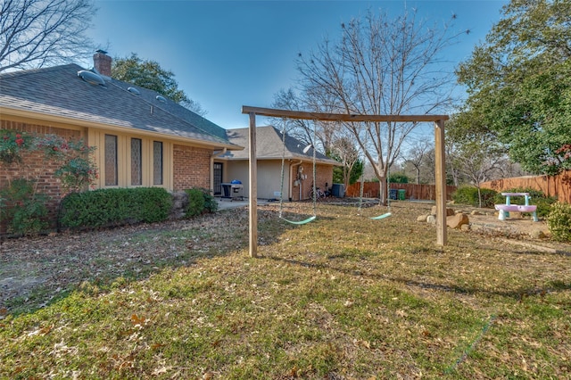 view of yard featuring fence