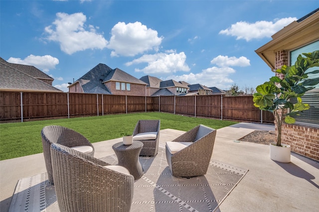 view of patio featuring a fenced backyard