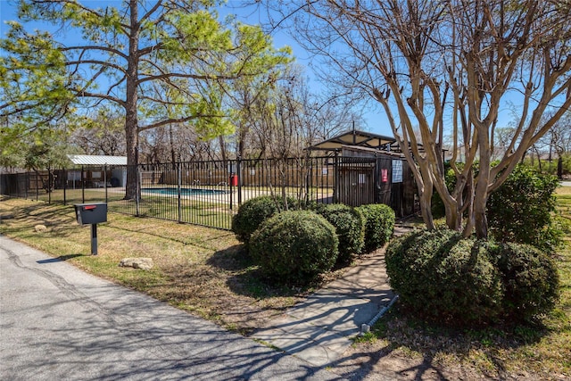 676 Harbor Dr, Azle, TX 76020 - surrounding community with fence and a swimming pool