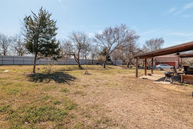 view of yard featuring fence