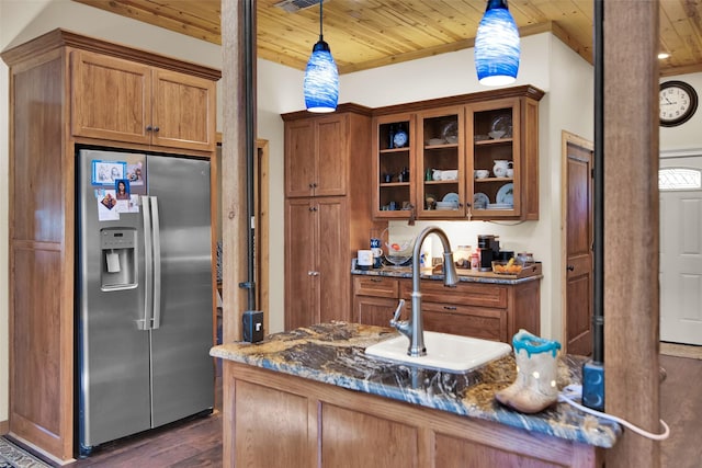 263 Esquire Dr, Denison, TX 75021 - kitchen with wood ceiling, dark wood-style flooring, stainless steel appliances, and a sink