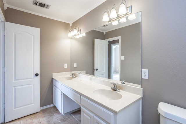 full bathroom with toilet, a sink, visible vents, and crown molding