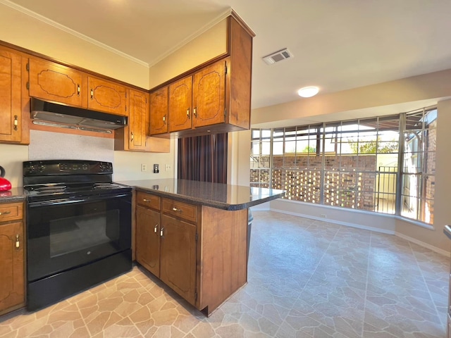 kitchen with under cabinet range hood, a peninsula, visible vents, black electric range, and dark countertops