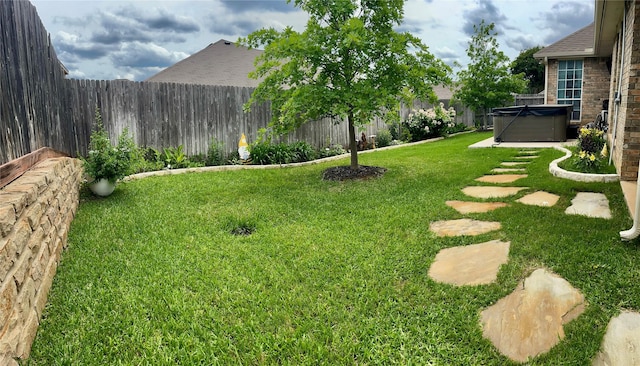 5033 Southpoint Dr, Arlington, TX 76017 - view of yard with a hot tub