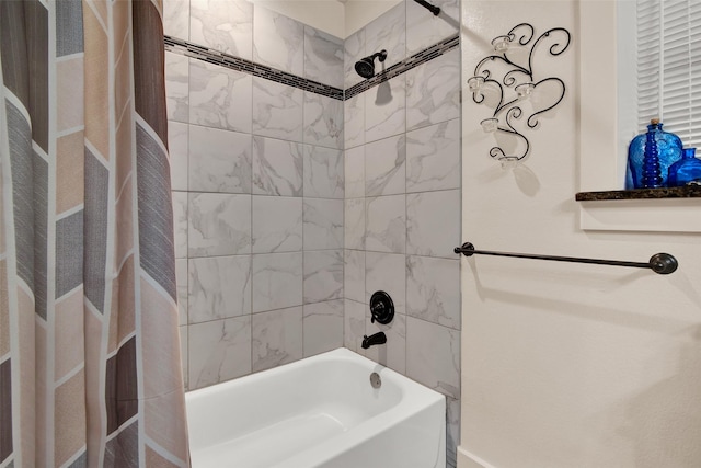 bathroom featuring shower / bath combo