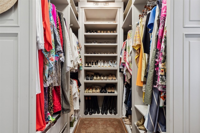 2300 Wolf St Unit 3D, Dallas, TX 75201 - view of walk in closet