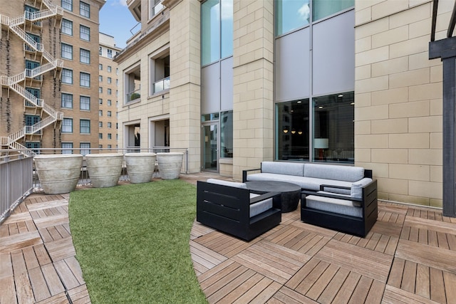 2300 Wolf St Unit 3D, Dallas, TX 75201 - wooden terrace with an outdoor living space