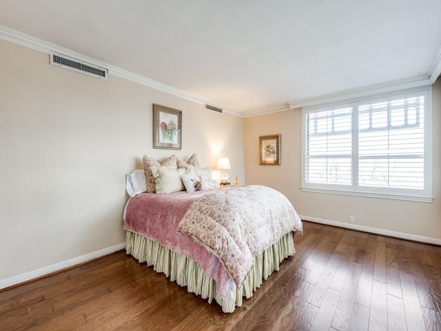 3525 Turtle Creek Blvd Unit 3D, Dallas, TX 75219 - bedroom featuring baseboards, crown molding, and wood finished floors