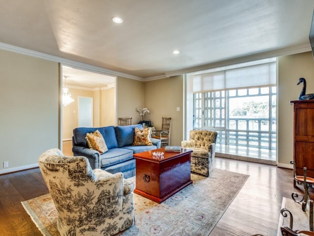 3525 Turtle Creek Blvd Unit 3D, Dallas, TX 75219 - living room featuring ornamental molding, wood finished floors, a chandelier, baseboards, and recessed lighting