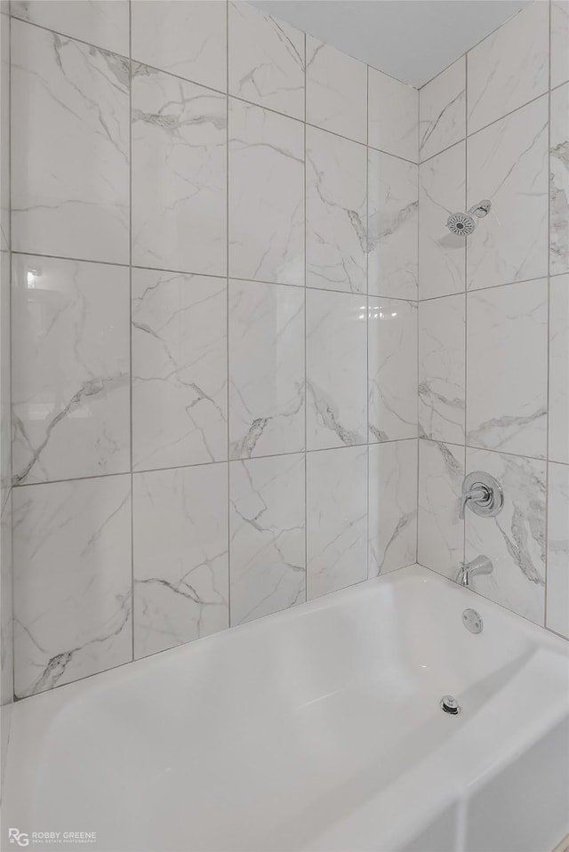 bathroom featuring shower / bath combination