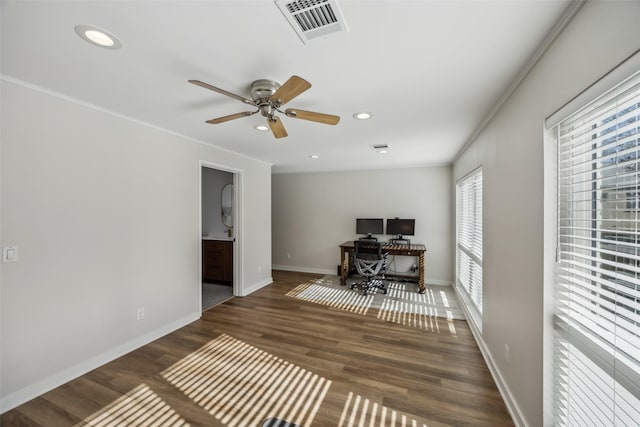 office with baseboards, visible vents, wood finished floors, and recessed lighting