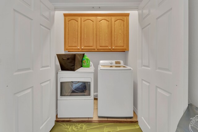 2113 Vz County Road 3710, Edgewood, TX 75117 - kitchen featuring appliances with stainless steel finishes, light countertops, ceiling fan, ornamental molding, and glass insert cabinets