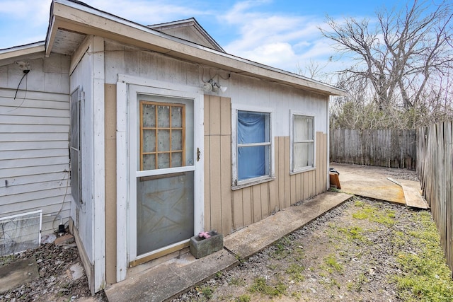 exterior space featuring a fenced backyard