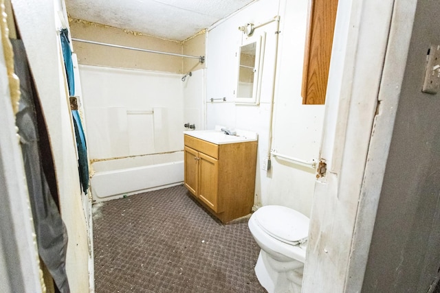 full bath with shower / bathtub combination with curtain, tile patterned flooring, vanity, and toilet