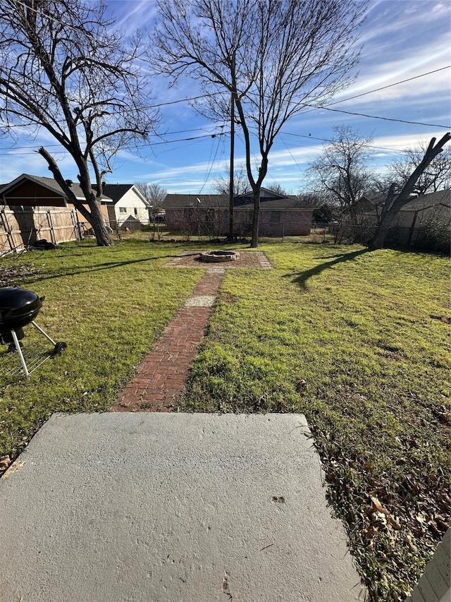 view of yard with fence