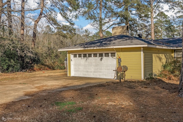 view of detached garage