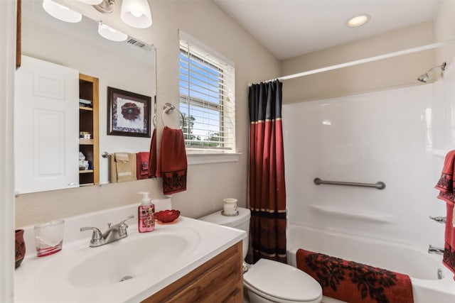 1579 County Road 2008 Unit F, Glen Rose, TX 76043 - bathroom with visible vents, vanity, toilet, and shower / tub combo with curtain