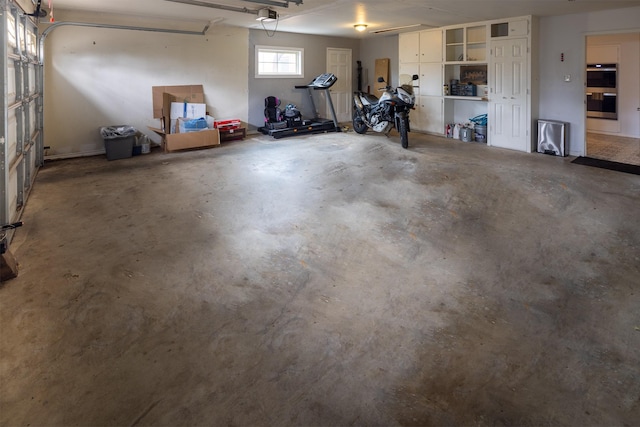 932 Troup Hwy, Tyler, TX 75701 - view of garage