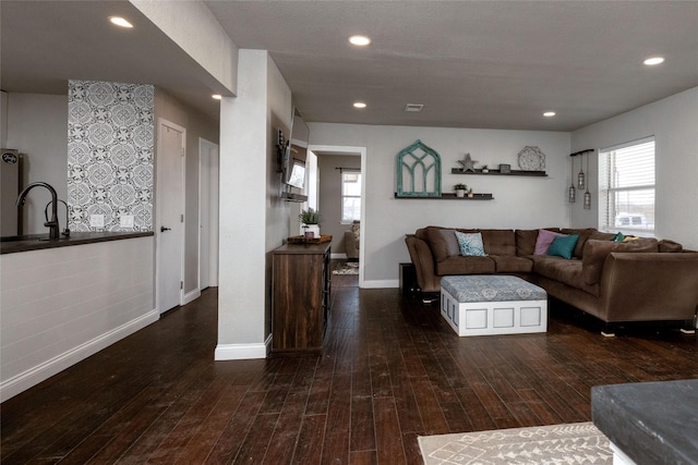 12510 Liberty School Rd, Azle, TX 76020 - living area with visible vents, recessed lighting, baseboards, and wood finished floors