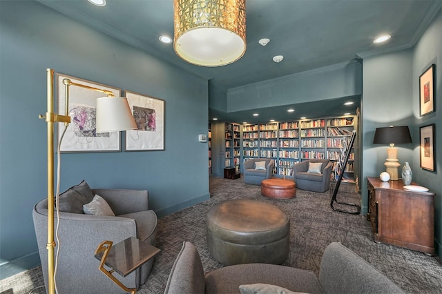 living area featuring baseboards, ornamental molding, carpet flooring, and recessed lighting