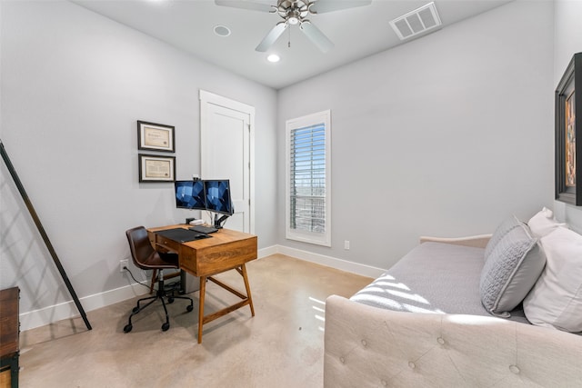 home office with ceiling fan, recessed lighting, visible vents, baseboards, and finished concrete floors