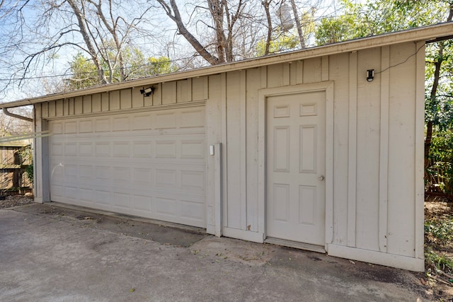 view of detached garage