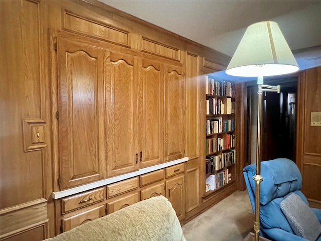 sitting room with light carpet