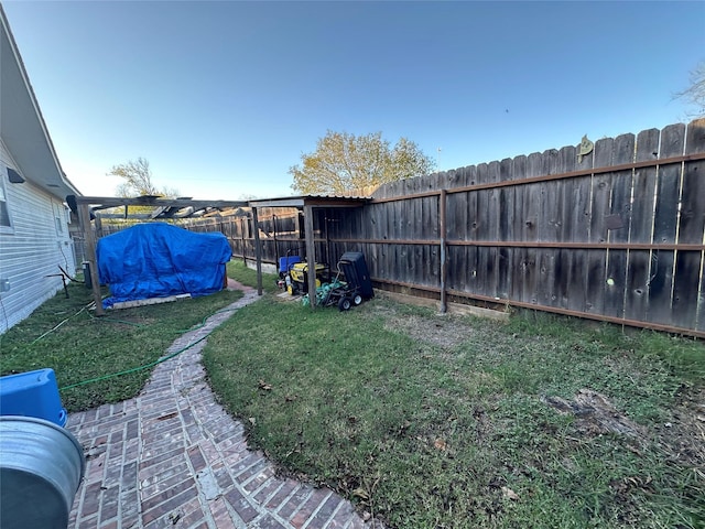 view of yard featuring a fenced backyard