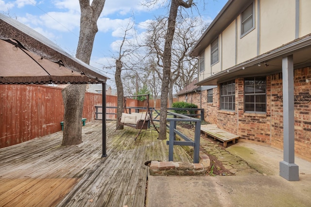 deck with fence