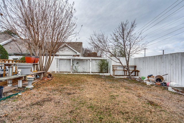 view of yard featuring fence