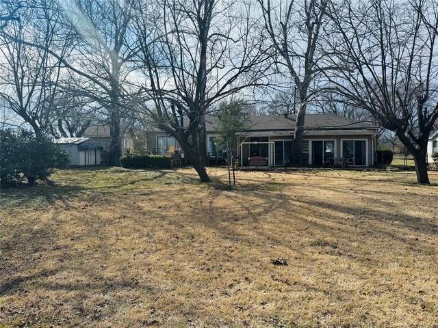 429 Broadway St, Bells, TX 75414 - view of green lawn