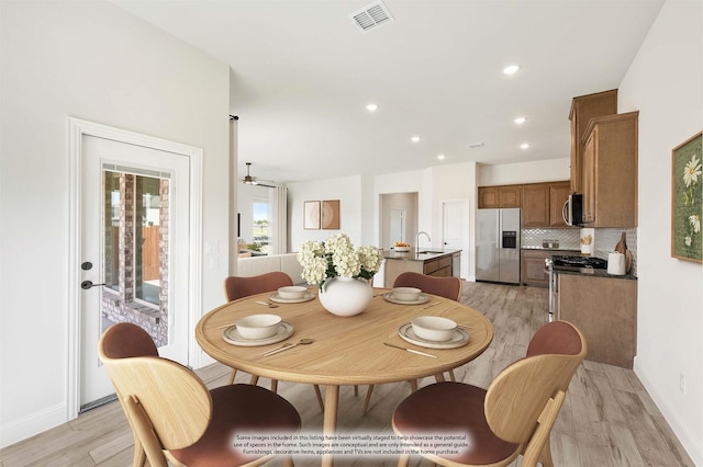 207 Cortese Ln, Alvarado, TX 76009 - dining area featuring visible vents, baseboards, a ceiling fan, recessed lighting, and light wood-style flooring